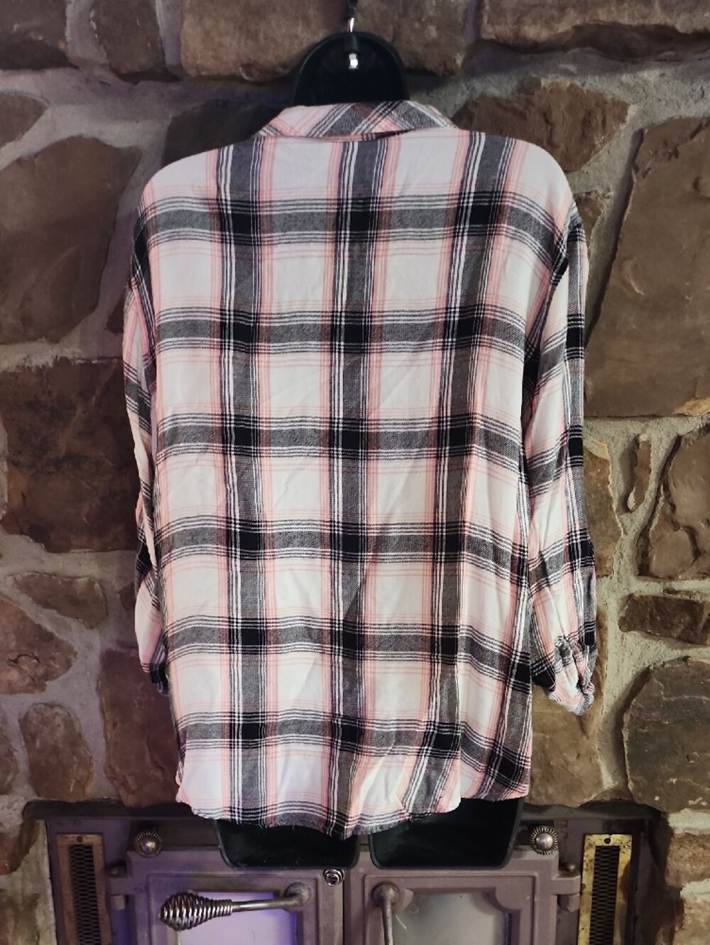 Relaxed Pink Plaid Button-Down Shirt - Picture 7 of 8
